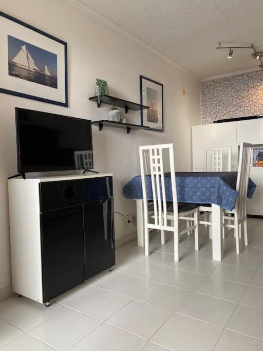 Bord De Mer, Terrasse, Tout A Pieds Cannes Buitenkant foto